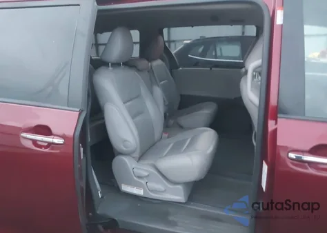 2015 Toyota Sienna Xle 8 Passenger из США, поврежденный, VIN 5TDYK3DC9FS636683